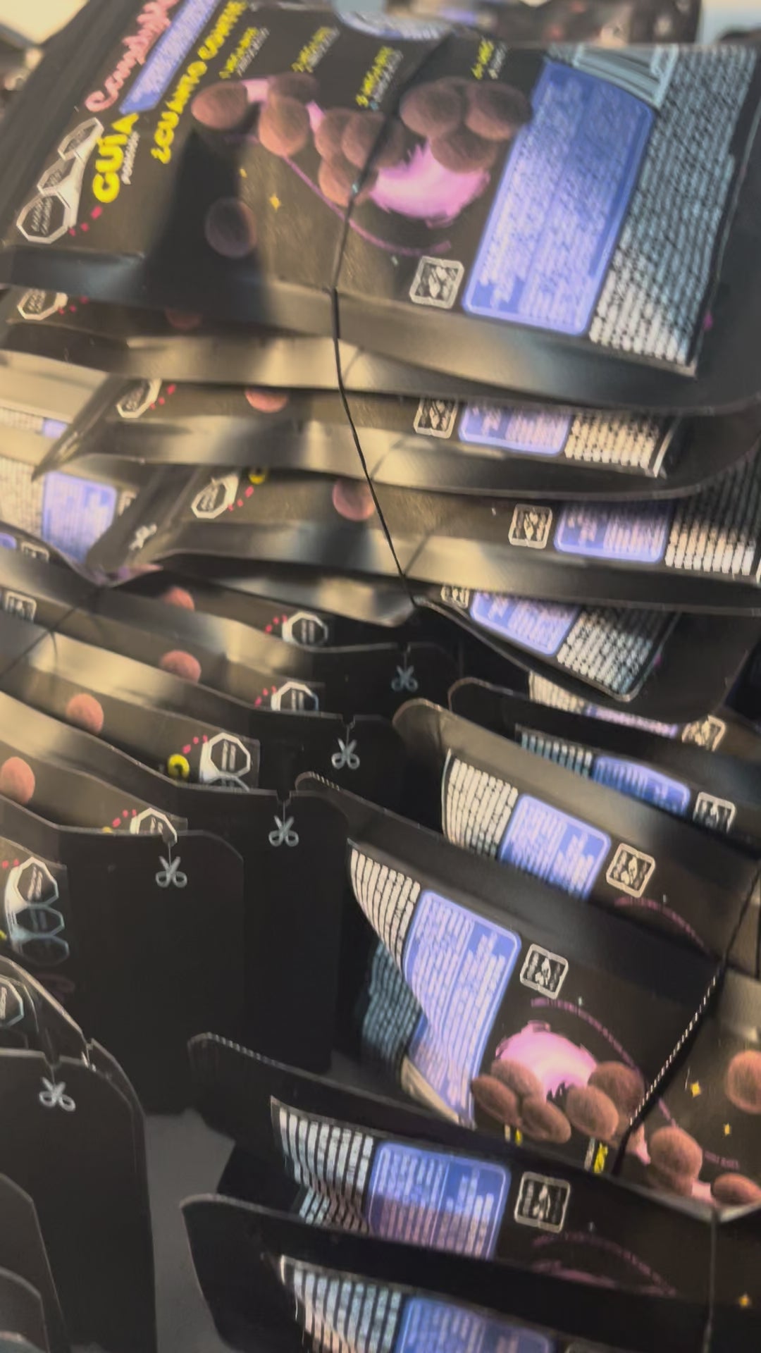 Cargar vídeo: CandyKush - Hot BIG Bites